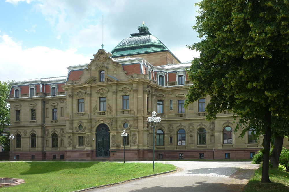 Erbgroßherzogliches Palais Karlsruhe (Palais der Markgräfin Friedrich; später Palais der Prinzessin von Nassau) in Karlsruhe