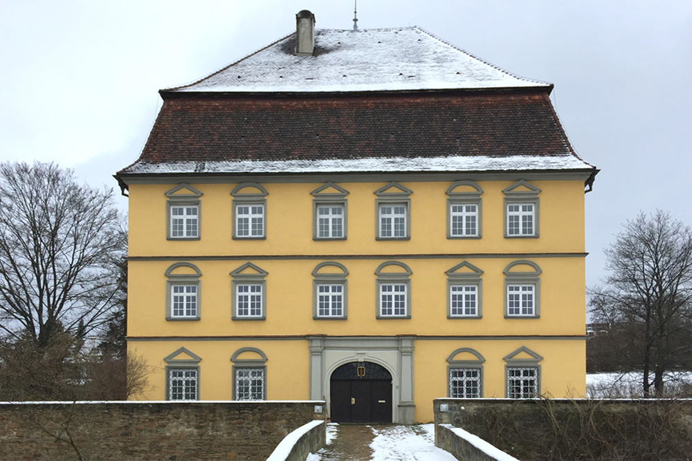 Schloss Steinbach (Wernau) (Schloss der Freiherren von Palm) im Landkreis Esslingen