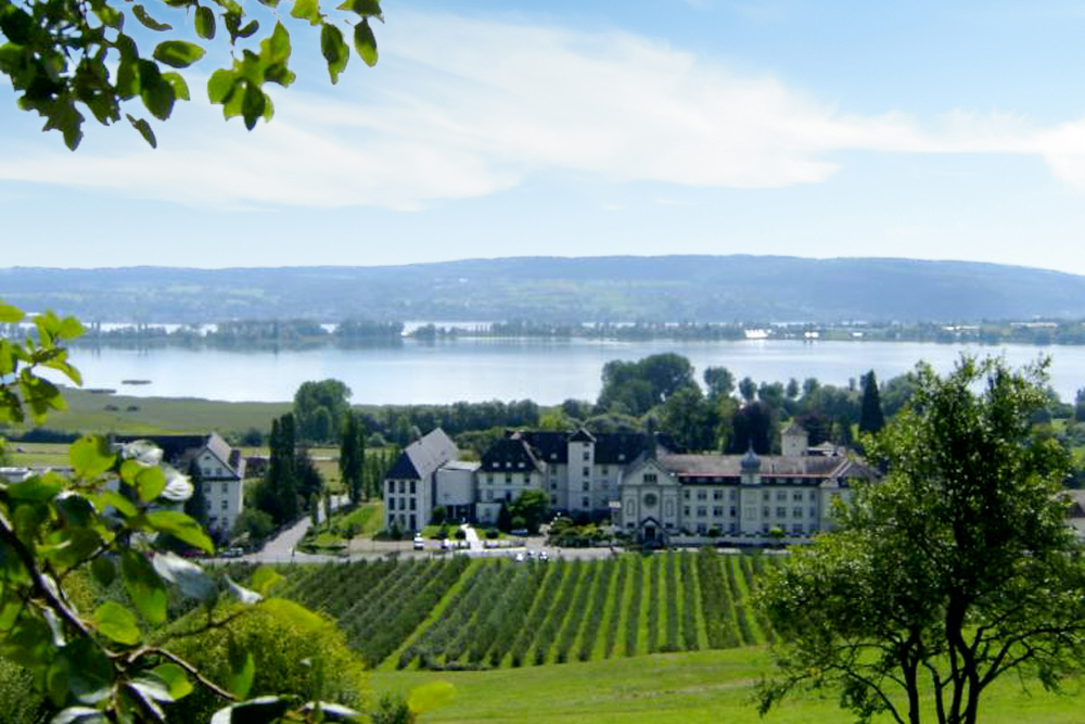 Schloss Hegne (heute Kloster) im Landkreis Konstanz