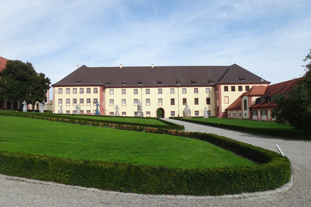 Schloss Altshausen (Alter und Neuer Bau) im Landkreis Ravensburg