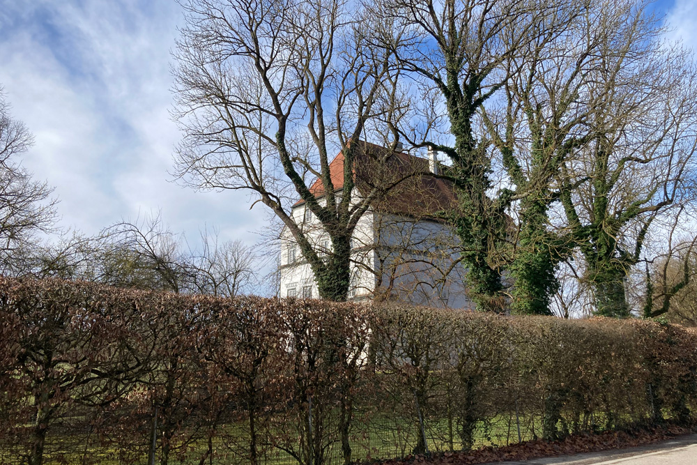 Schloss Asch (Adelssitz Asch) im Landkreis Freising