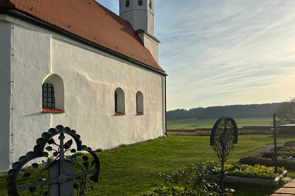 Egglburg (Ekkilinpurc, Burgstall) – (Filialkirche St. Michael) im Landkreis Ebersberg