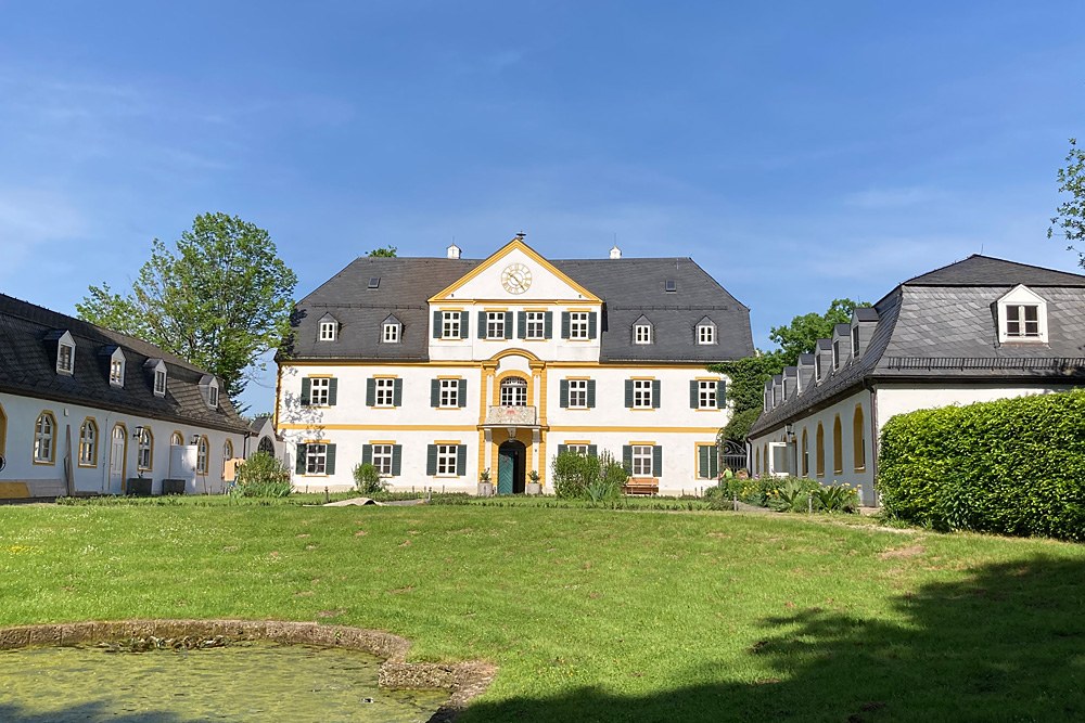 Schloss Maxhofen (Schloss Ainhofen) im Landkreis Rosenheim