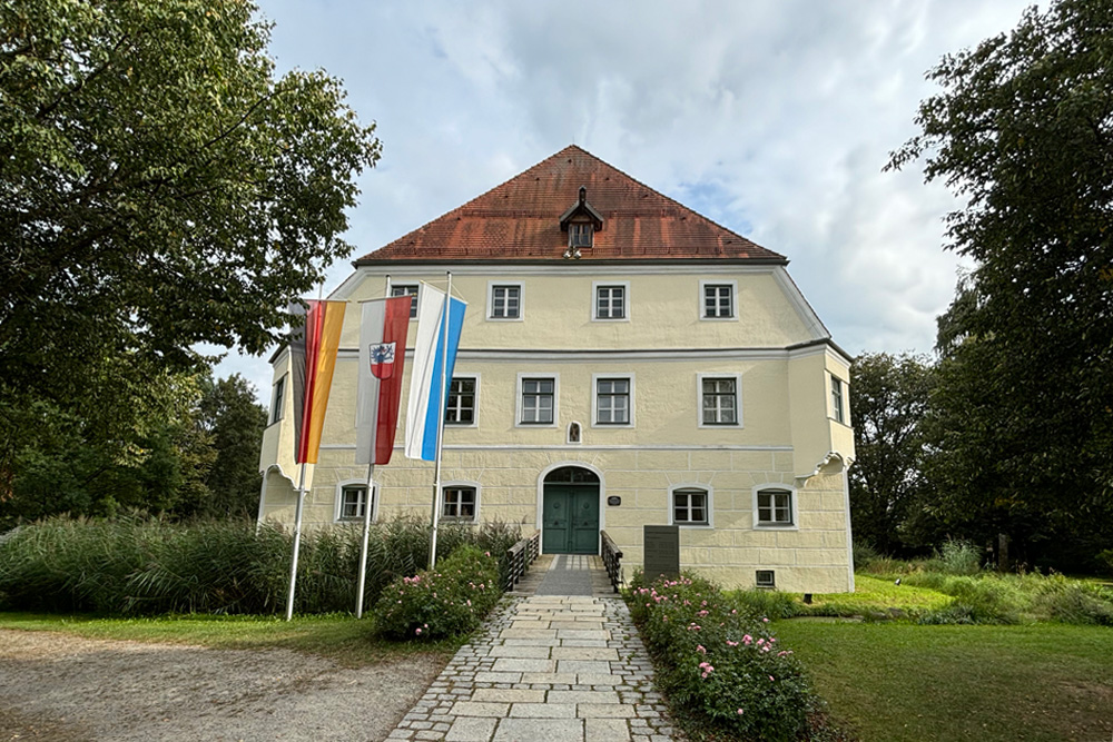 Schloss Adlstein (Neumarkt-Sankt Veit) (Adelstein) im Mühldorf am Inn