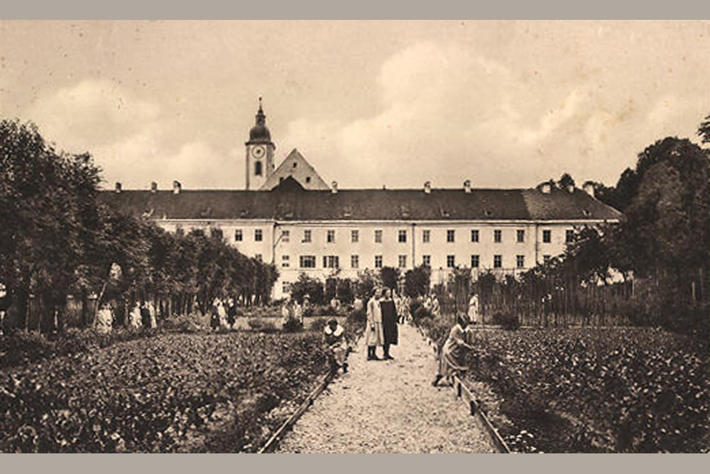 Kloster Dietramszell (ehemaliges Augustiner-Chorherren-Stift und heutiges Kloster der Salesianerinnen) im Landkreis Bad Tölz-Wolfratshausen